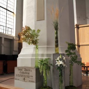 Experimental flowers in the nave