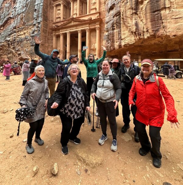 The Jordan extension group in the ancient city of Petra